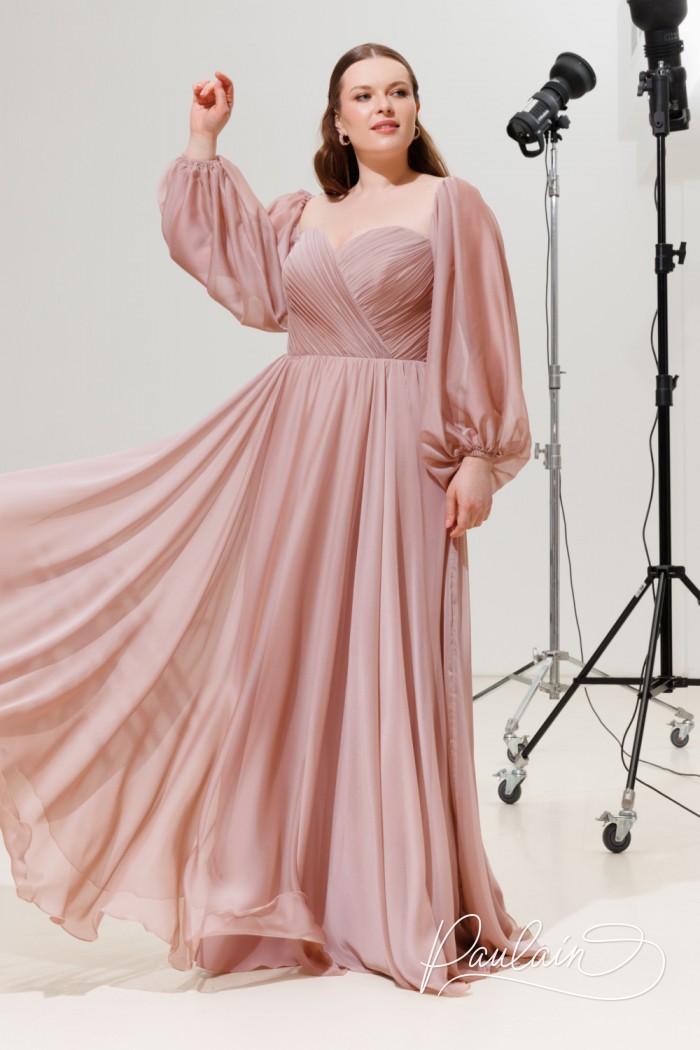 Легкое розовое платье на корсете в пол со спущенным объемным рукавом  - ХОУП | Paulain