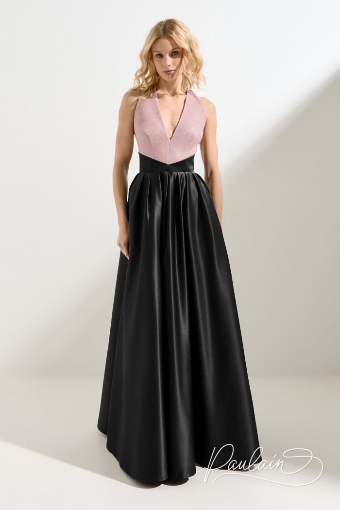 Атласное длинное платье с карманами и открытыми плечами с V-образным вырезом - ГЛАВНАЯ РОЛЬ | Paulain