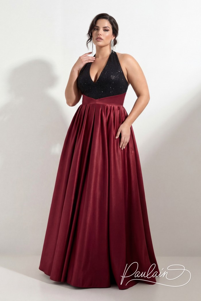 Длинное атласное платье винного оттенка с открытыми плечами и карманами в юбке - ГЛАВНАЯ РОЛЬ | Paulain
