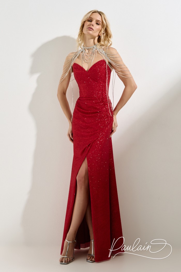 Блестящее вечернее платье красного цвета со сногсшибательным разрезом по ноге и открытыми плечами - ЗВЕЗДА ВЕЧЕРИНКИ | Paulain