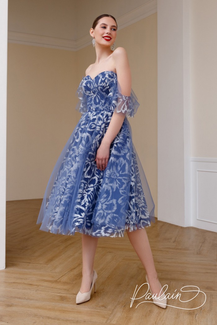 Коктейльное платье длины миди со спущенным рукавом и цветочным принтом - БЕККА | Paulain