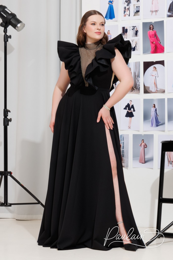 Эффектное черное платье в пол с закрытым декольте со стразовым декором  - ЮПИТЕР | Paulain